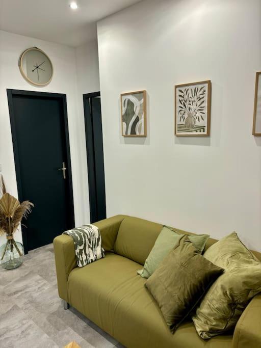 Appartement L'Olivier - Calme, Chaleureux, Proche Transports à Lyon Extérieur photo